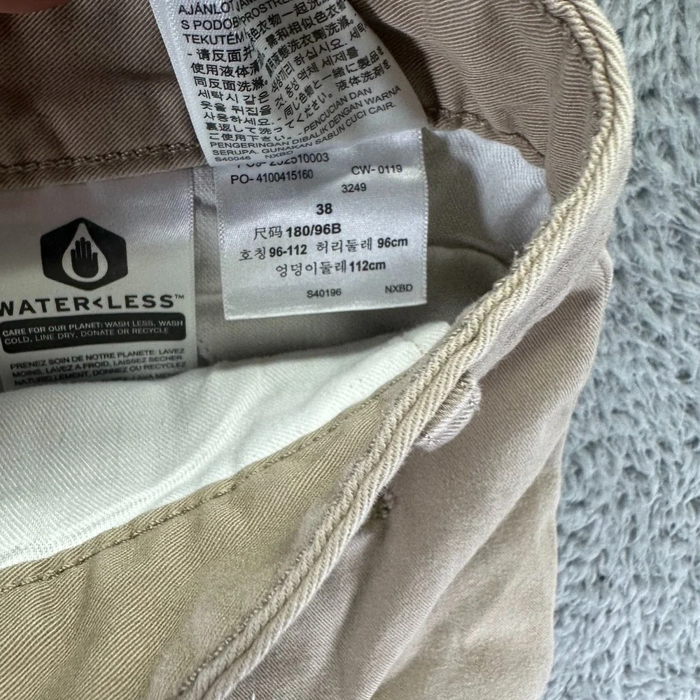 Levi Strauss Shorts Mens 38 Beige Cotton Cargo Utility Workwear Travel Summer